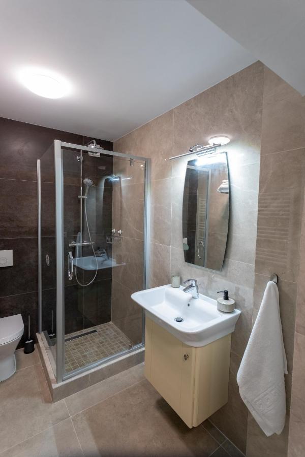 Corso Apartments B&B Focsani Exterior photo